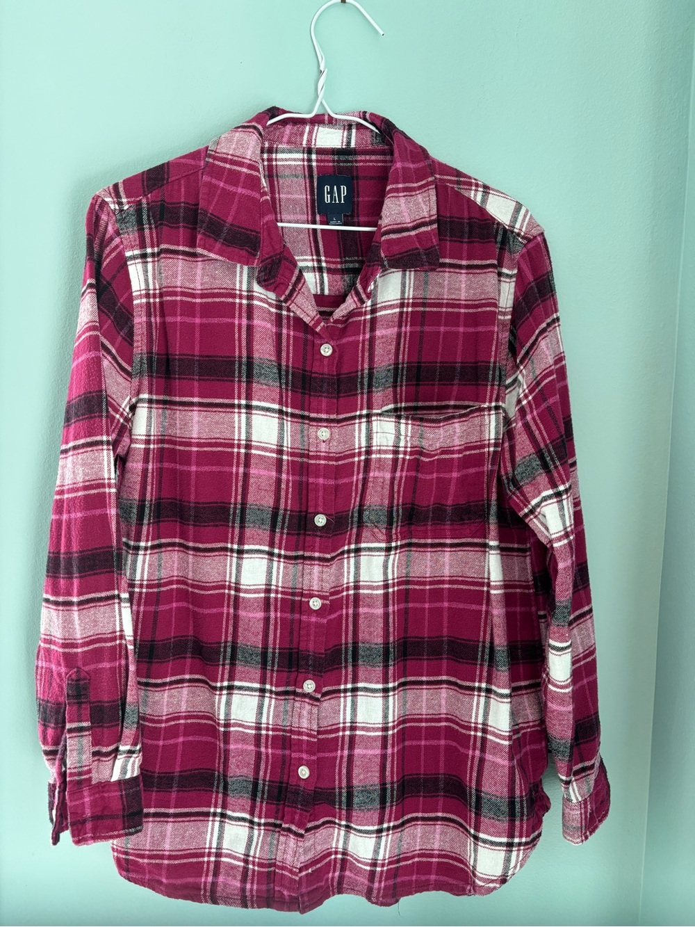 GAP Women’s Pink Plaid Flannel Button-Up Shirt Large